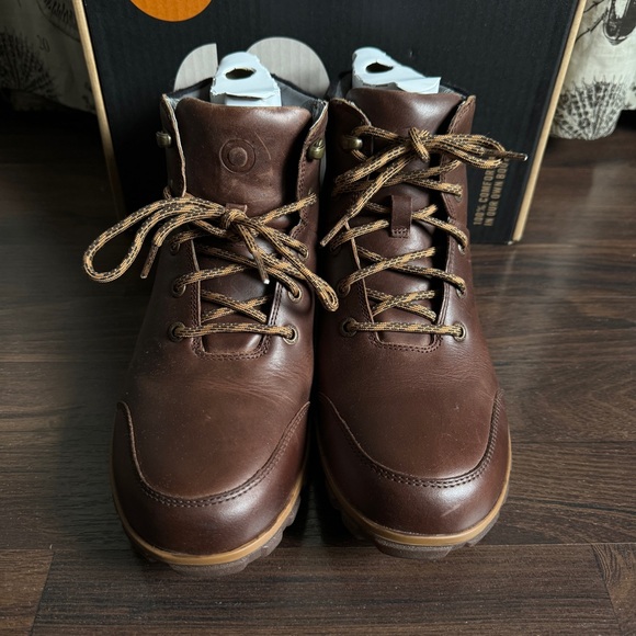 Bogs Casual Hiker Waterproof Boots - Picture 4 of 7